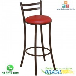 Base marrom assento courino vermelho