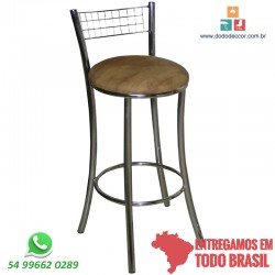 Banqueta cromada alta aramada assento redondo revestido de courino croco bége