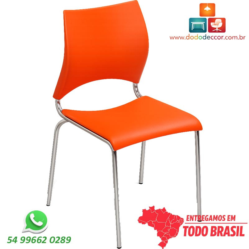 Cadeira Fixa DO 220 com estrutura cromada e assento e encosto em polipropileno laranja.